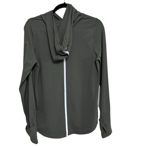 Universal Standard Game Steffi Pullover Hoodie in Green - Size 2XS (M) - Picture 3 of 8